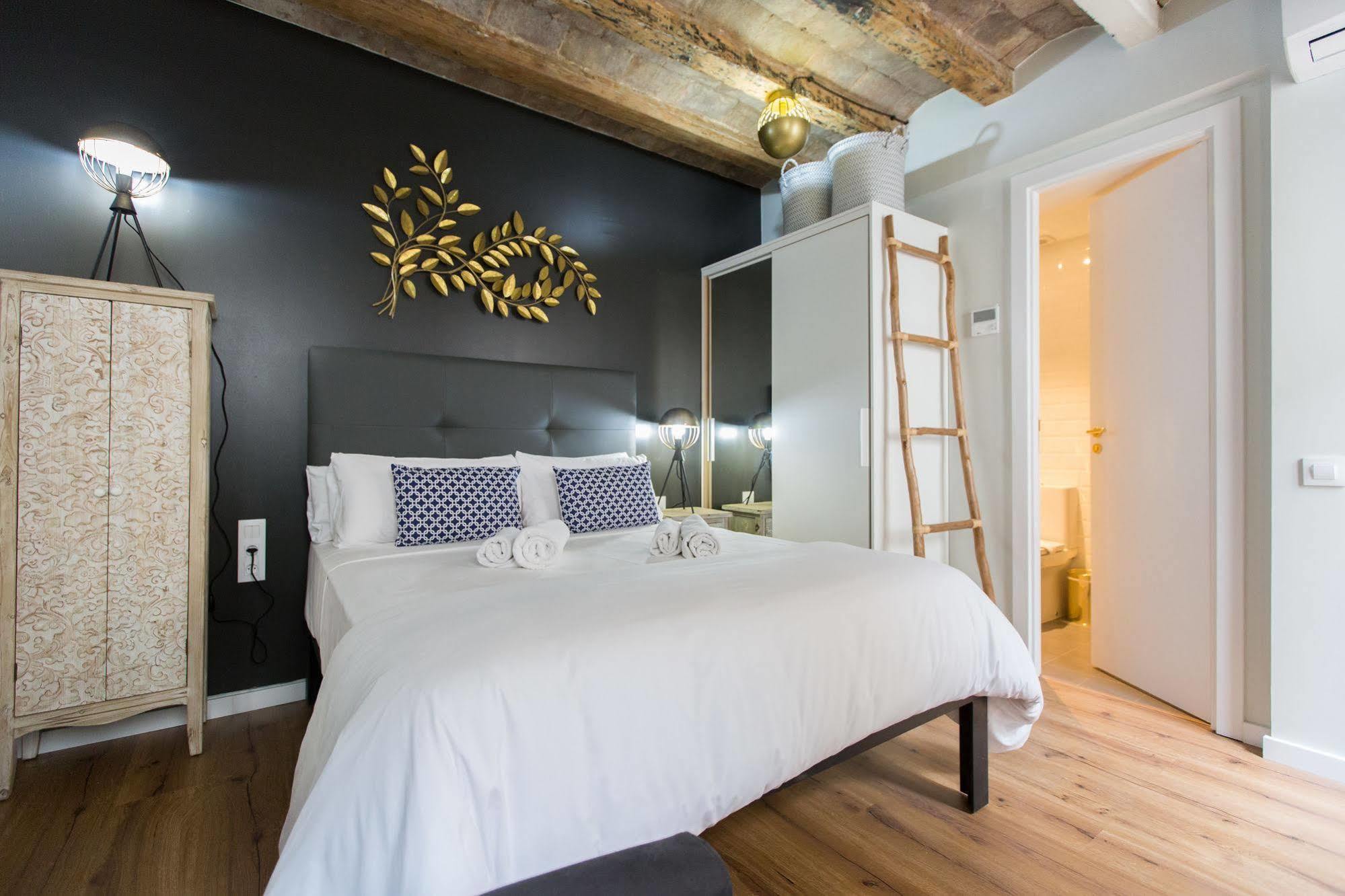 En Ferran By The Streets Hotel Barcelona Buitenkant foto